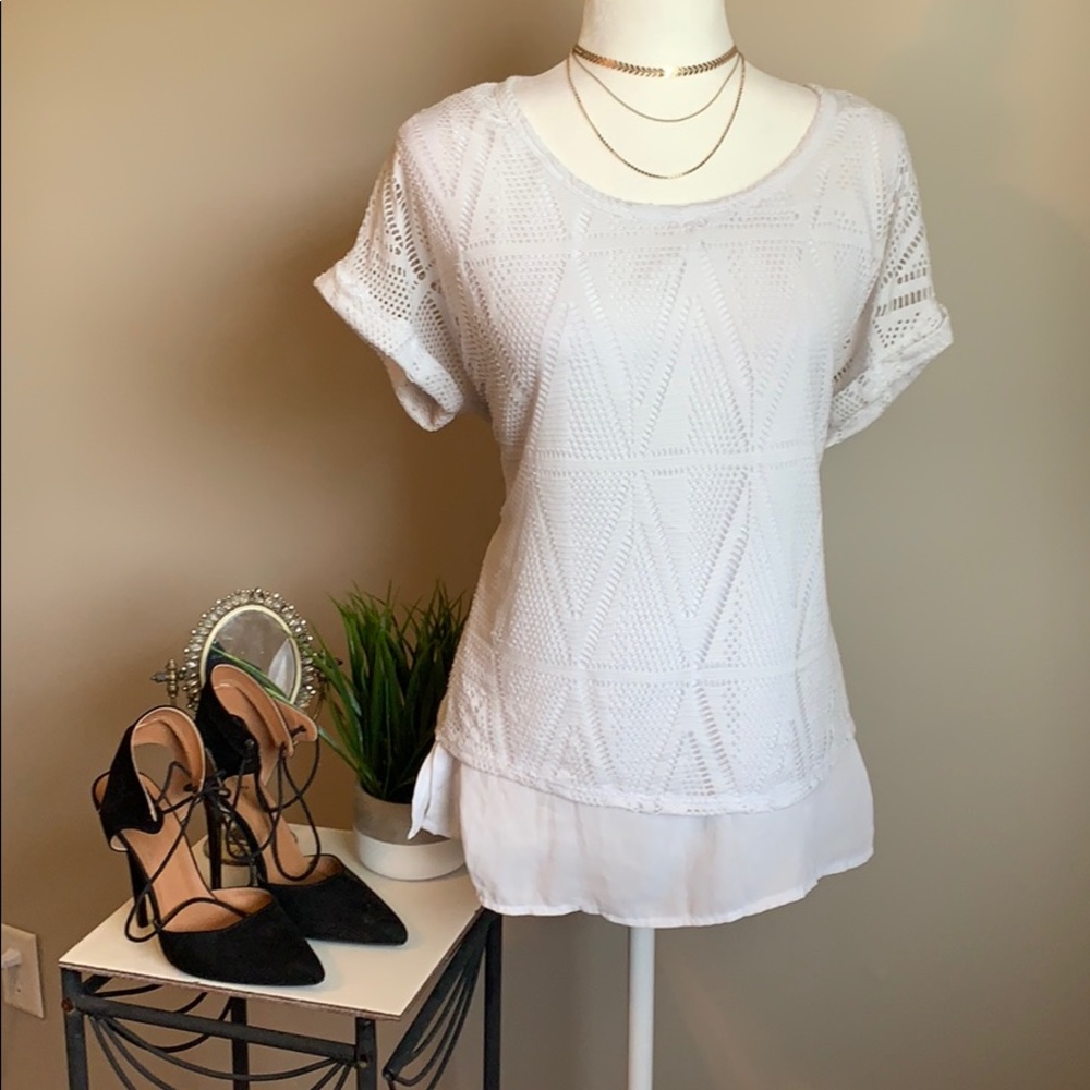 Layered keyhole top by NY&COMPANY